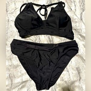 NWOT Cupshe black bikini set